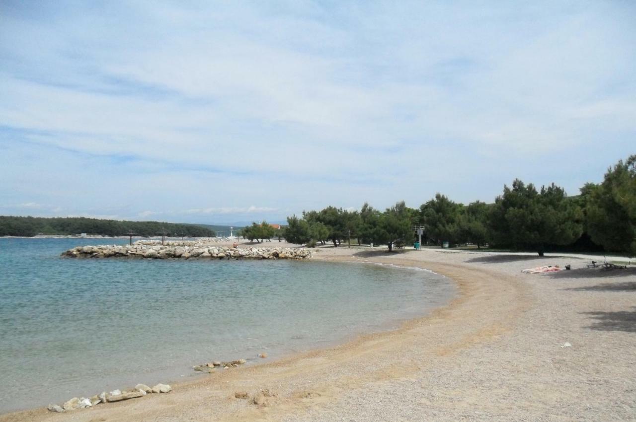 1-Bedroom Apartment With Loggia In Punat Island Krk Buitenkant foto